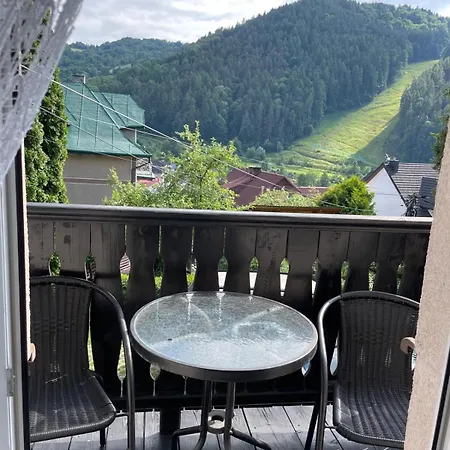 Rum i privatbostad - Z Widokiem Na Gory