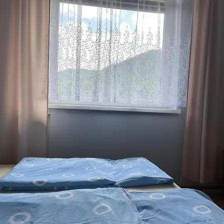 - Z Widokiem Na Góry *